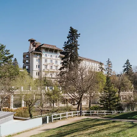 Le Cocon Du Parc - Charmant T2 Neuf Au Calme Chatel-Guyon Exterior photo